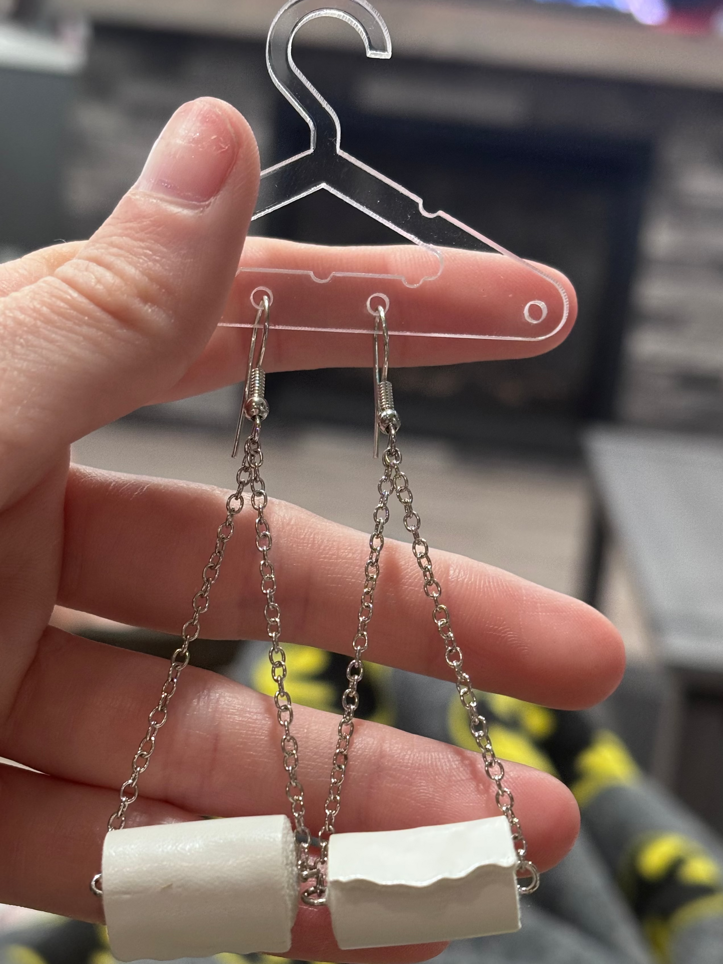 Toiletpaper Earrings